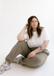 The Gisele Pant | Lightweight Taupe